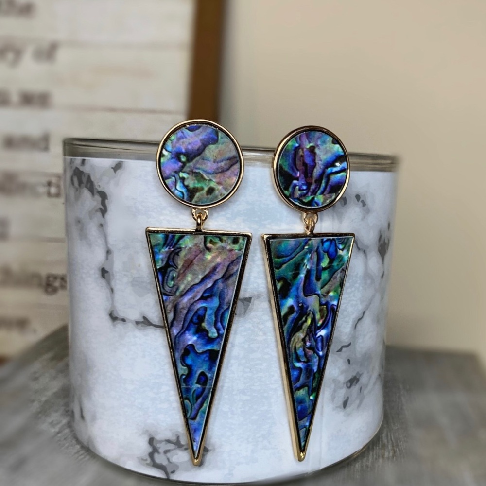 DANGLING EARRINGS